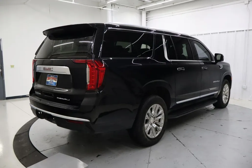 2023 Gmc Yukon XL Denali photo 1