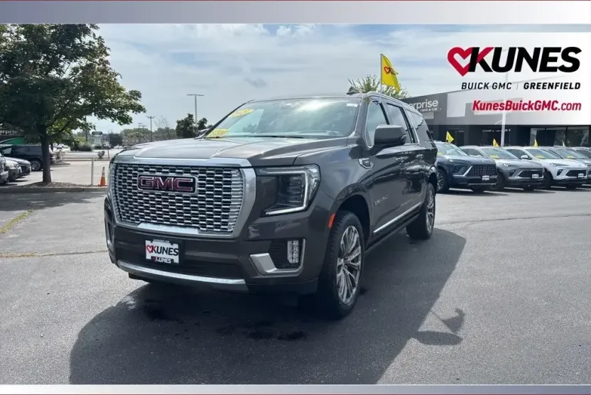 2021 Gmc Yukon XL Denali photo 1