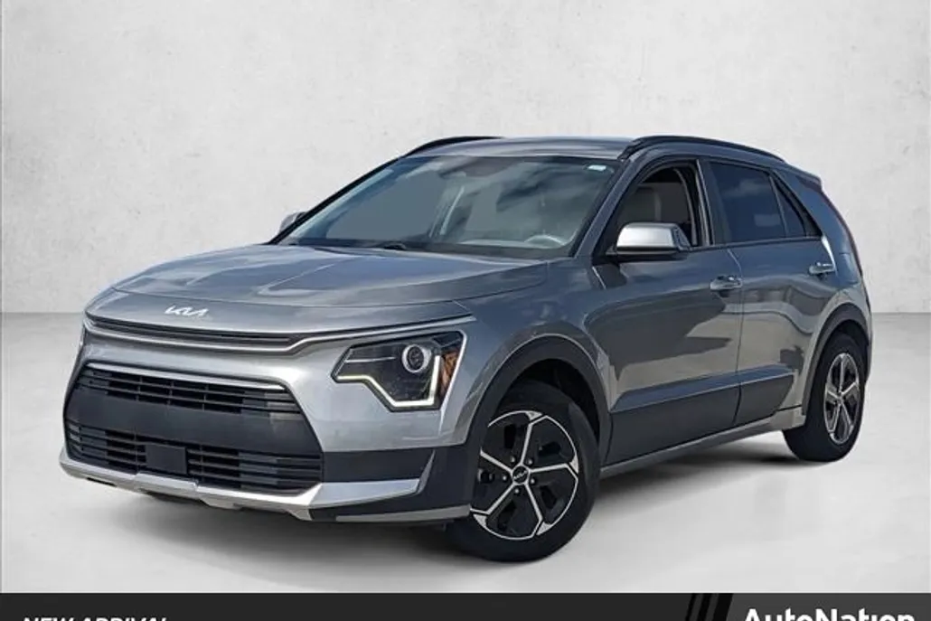 2023 Kia Niro EX photo 1