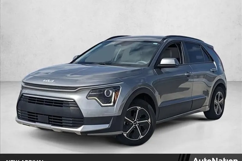 2023 Kia Niro EX photo 1