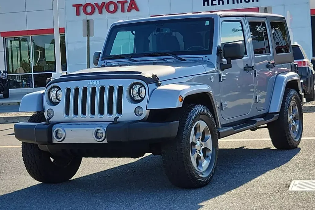 2018 Jeep Wrangler Unlimited Sahara Sport photo 1