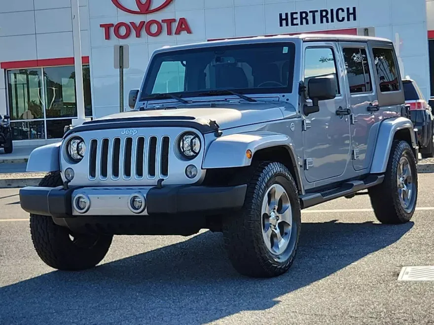2018 Jeep Wrangler Unlimited Sahara Sport photo 1
