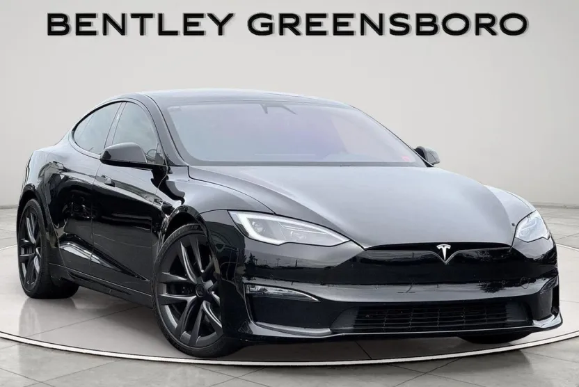 2022 Tesla Model S Plaid photo 1