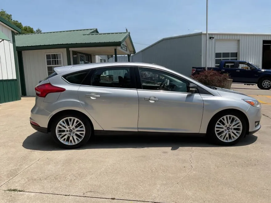 2018 Ford Focus Titanium photo 1