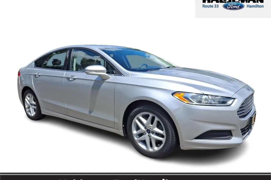 2014 Ford Fusion SE photo 1