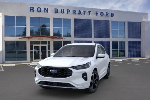 2024 Ford Escape ST-Line Elite photo 2