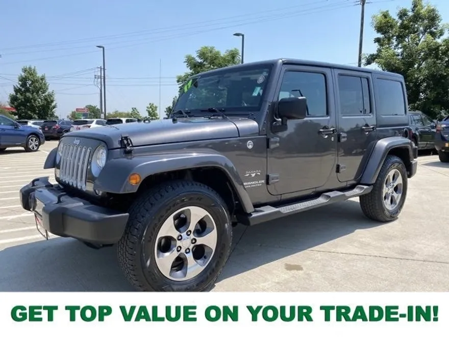 2017 Jeep Wrangler Unlimited Sahara photo 1
