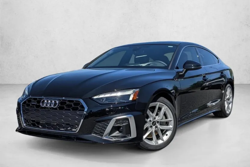 2024 Audi A5 45 S line Prestige photo 1