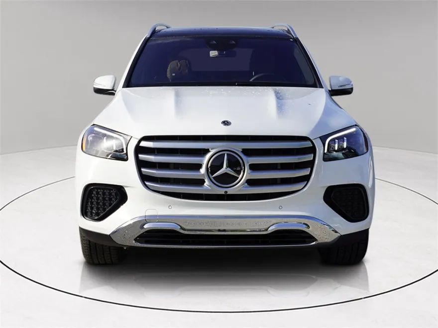 2025 Mercedes Benz GLS 450 4MATIC photo 1