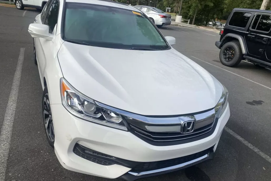 2016 Honda Accord EX-L photo 1