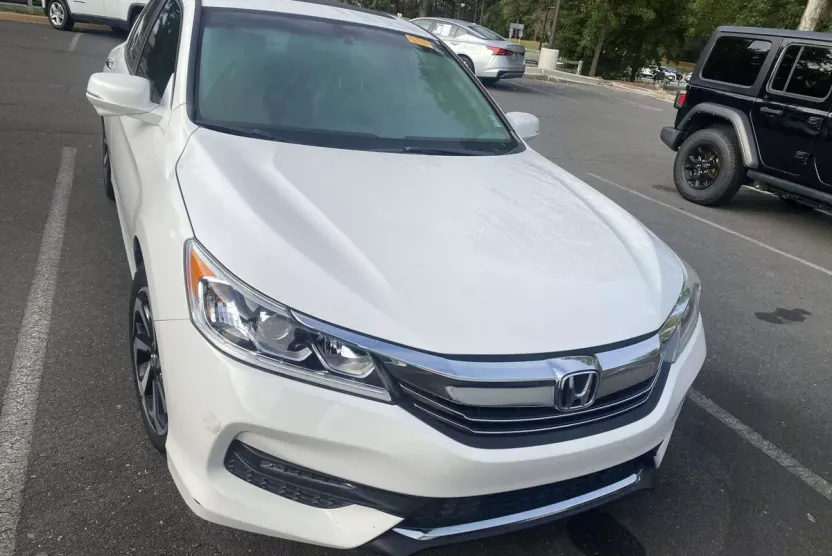 2016 Honda Accord EX-L photo 1