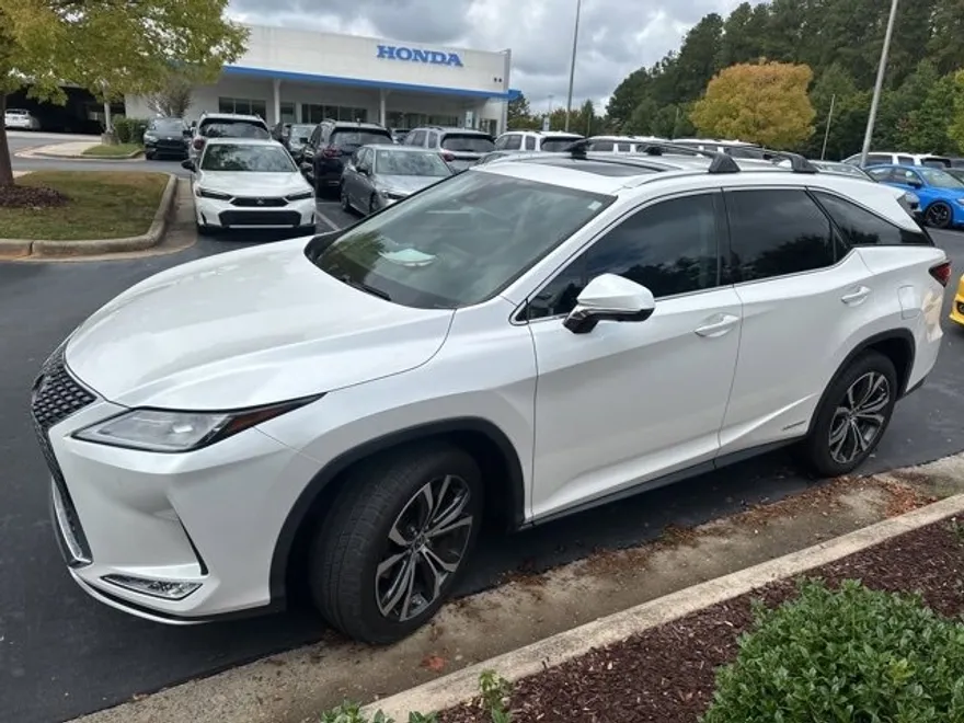 2022 Lexus RX 450hL photo 1