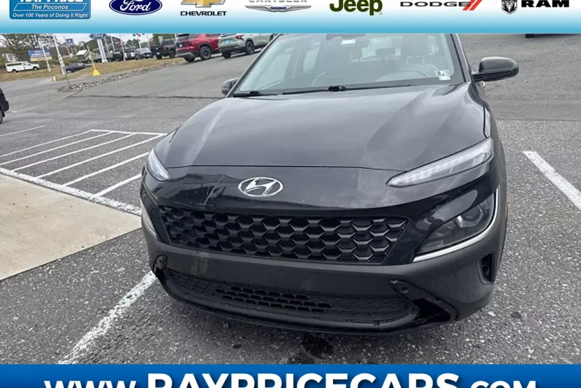 2022 Hyundai Kona SE photo 1