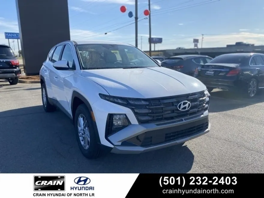 2025 Hyundai Tucson SE photo 1