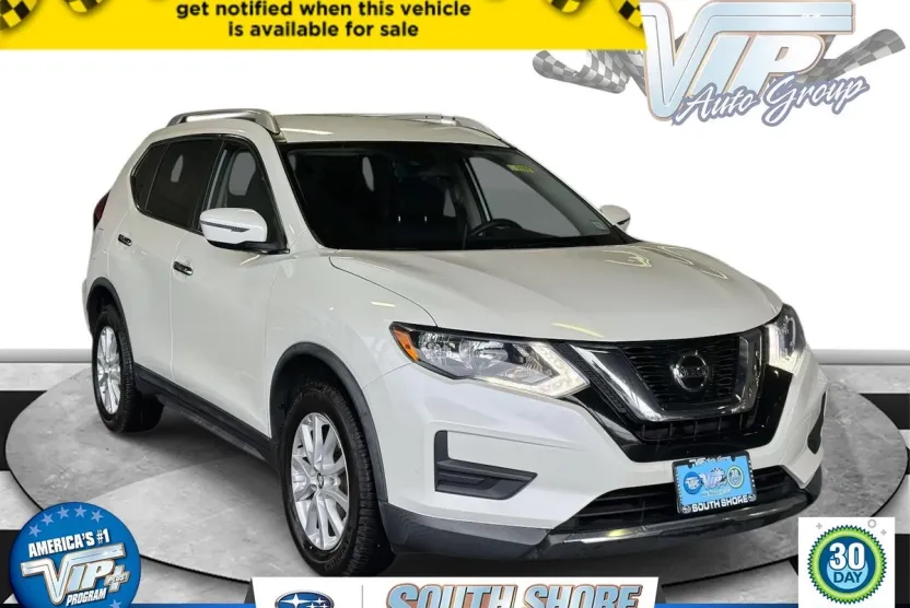 2019 Nissan Rogue SV photo 1