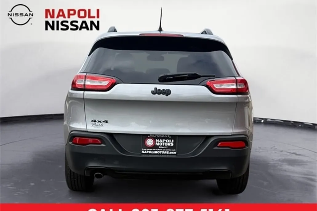 2017 Jeep Cherokee Sport photo 1