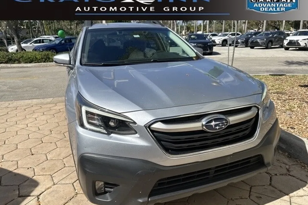 2020 Subaru Outback Premium photo 1