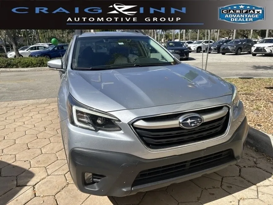 2020 Subaru Outback Premium photo 1