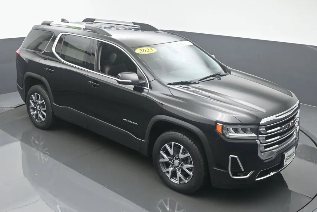 2023 Gmc Acadia SLT photo 1
