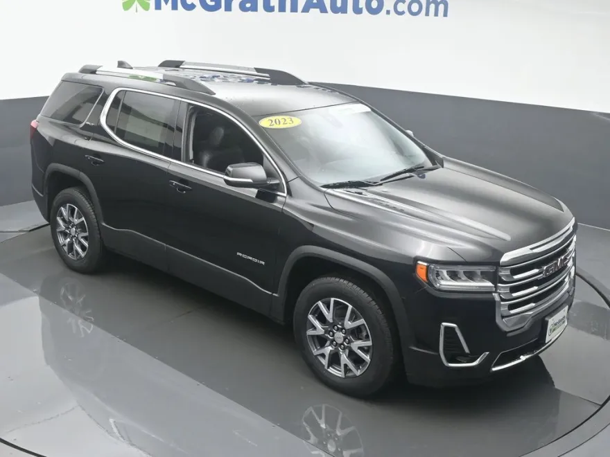 2023 Gmc Acadia SLT photo 1