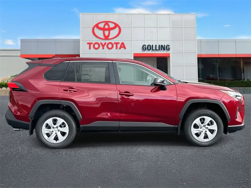 2025 Toyota RAV4 LE photo 1