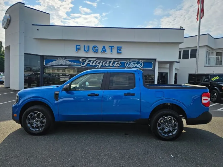 2025 Ford Maverick XLT photo 1