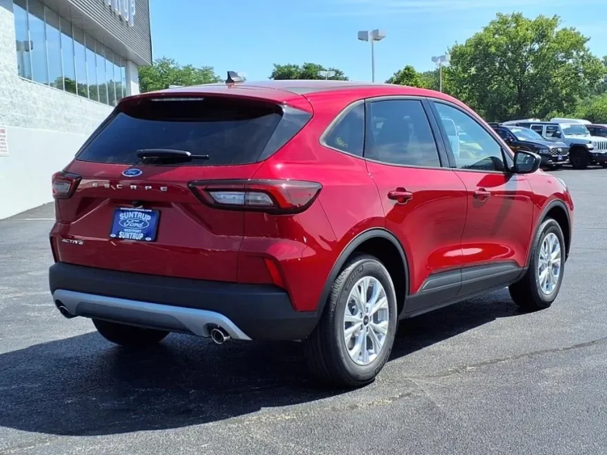2025 Ford Escape Active photo 1