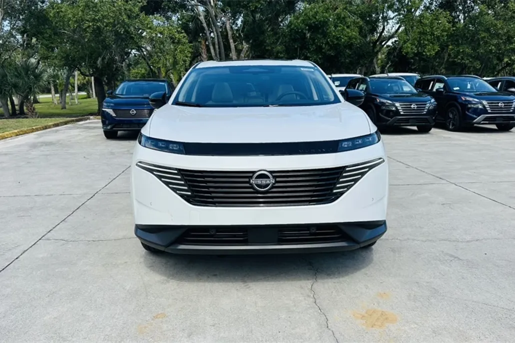 2025 Nissan Murano SL photo 1