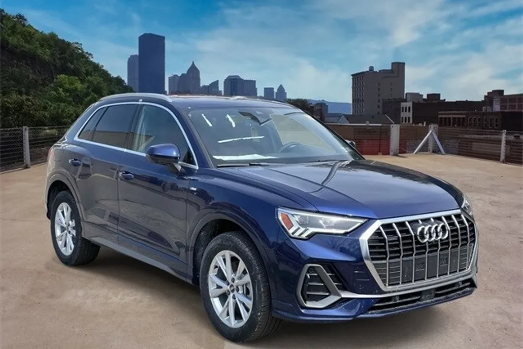 2025 Audi Q3 Premium Plus S line photo 1