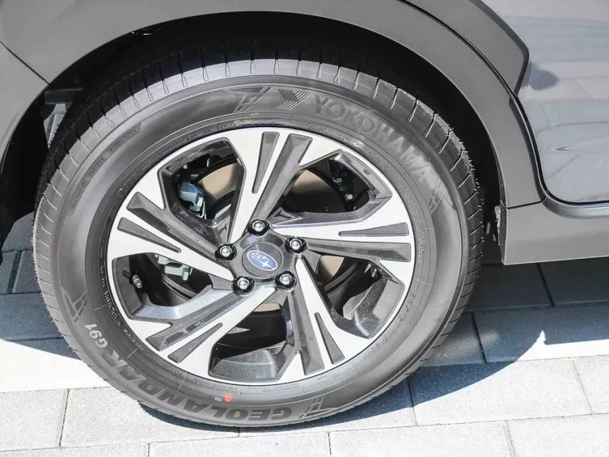 2025 Subaru Crosstrek Premium photo 1
