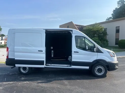 2025 Ford Transit photo 4