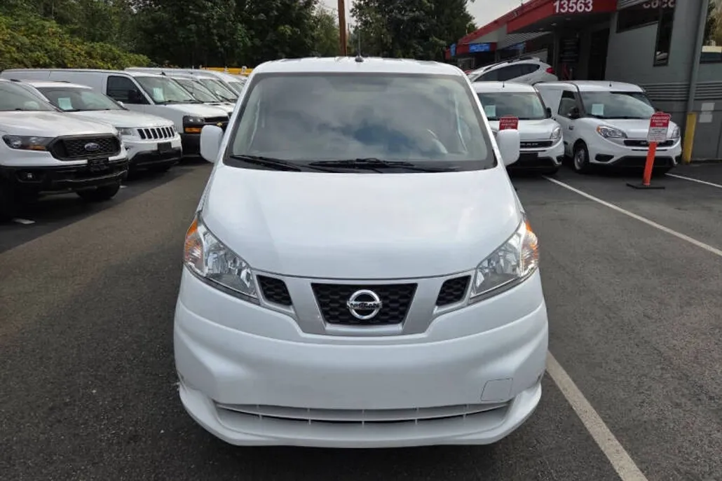 2021 Nissan NV200 SV photo 1