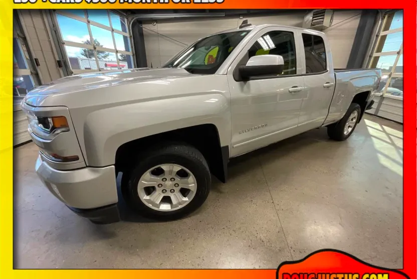 2017 Chevrolet Silverado 1500 LT photo 1