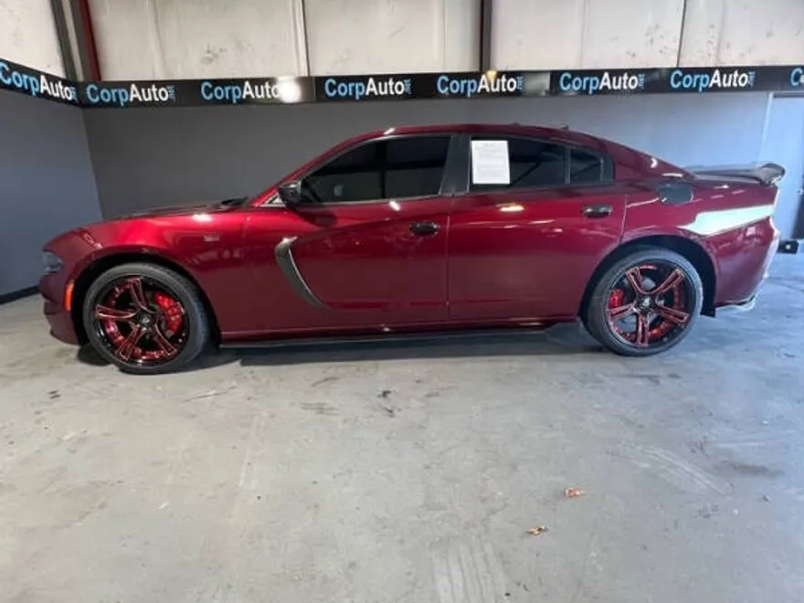 2020 Dodge Charger SXT photo 1
