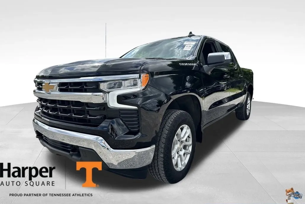 2022 Chevrolet Silverado 1500 LT photo 1