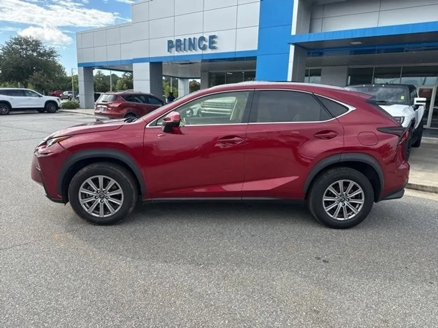 2019 Lexus NX 300 Luxury photo 1
