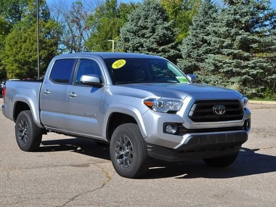 2023 Toyota Tacoma SR5 4x4 Double Cab photo 1