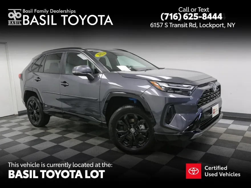 2022 Toyota RAV4 Hybrid SE photo 1