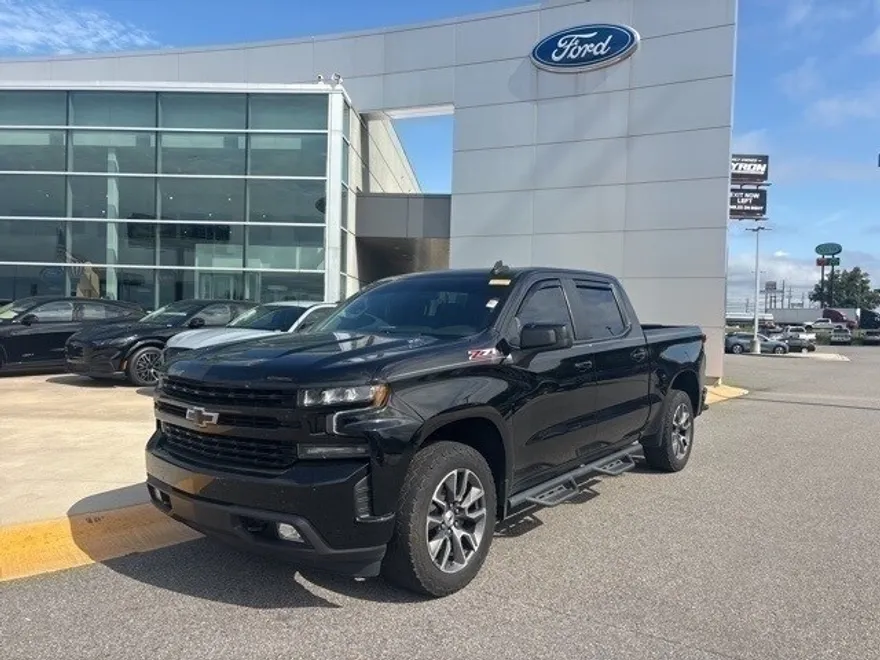 2021 Chevrolet Silverado 1500 RST photo 1