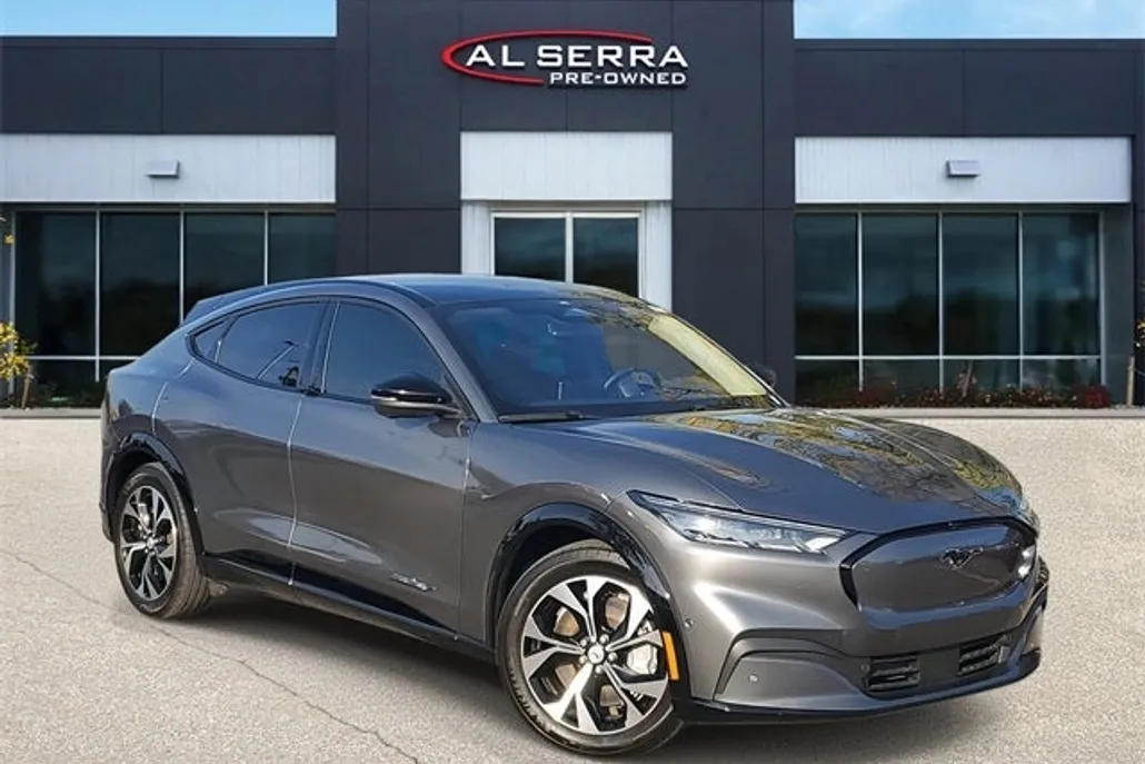 2023 Ford Mustang Mach-E Premium photo 1