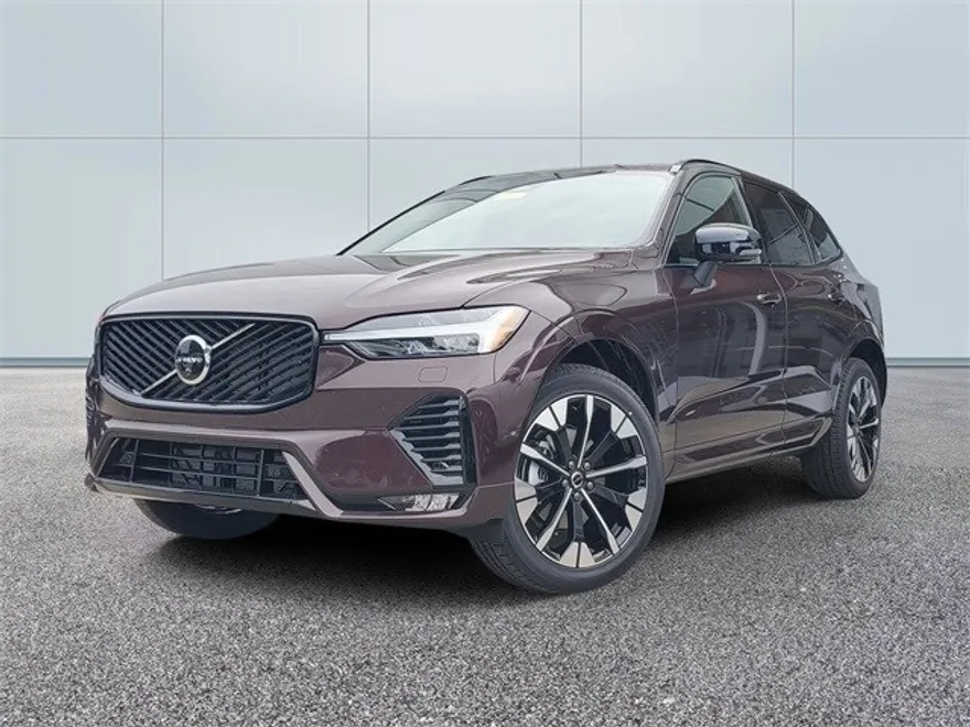 2026 Volvo XC60 B5 Plus photo 1