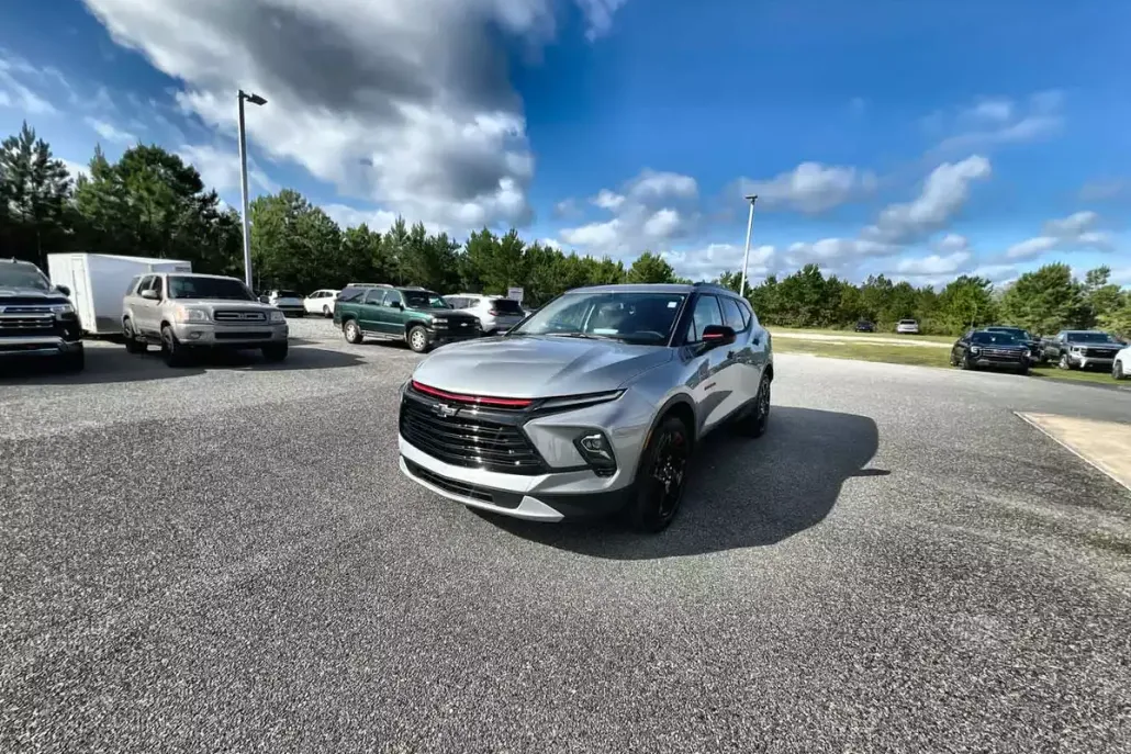 2025 Chevrolet Blazer 2LT photo 1