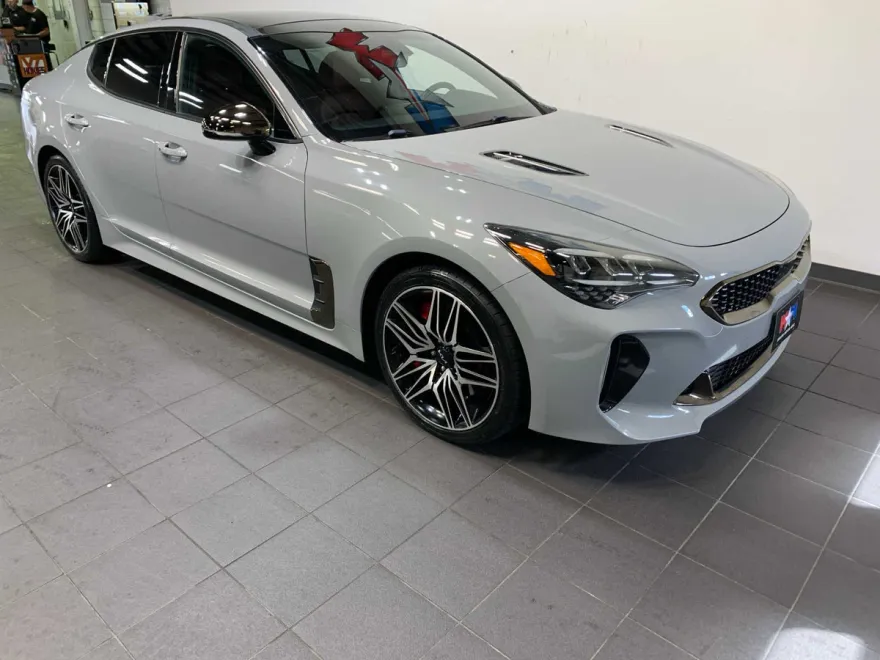 2022 Kia Stinger GT1 photo 1