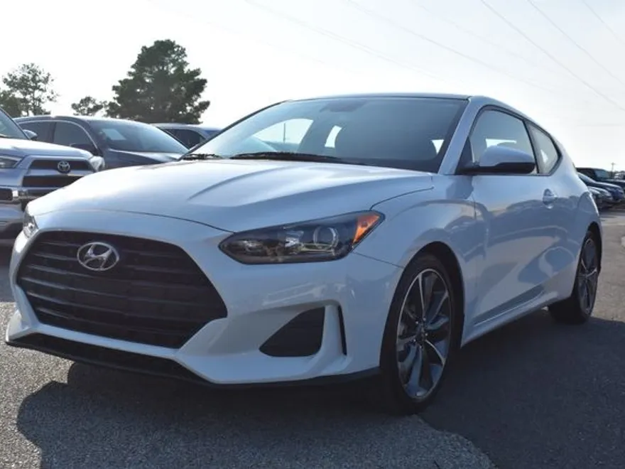 2019 Hyundai Veloster 2.0L Premium photo 1