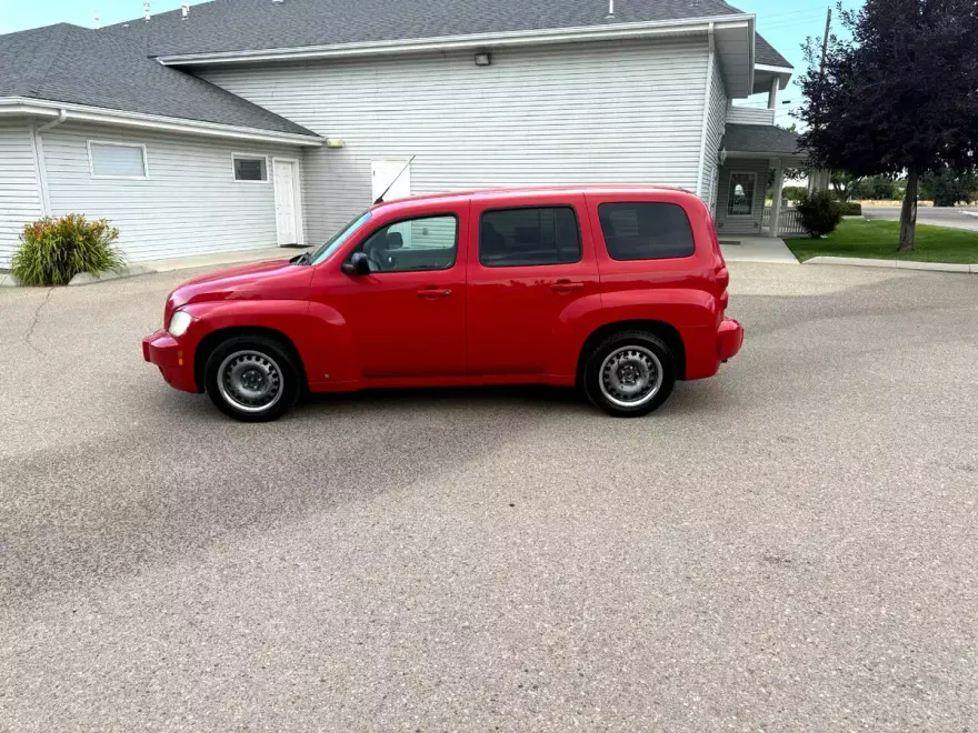 2009 Chevrolet HHR LS photo 1