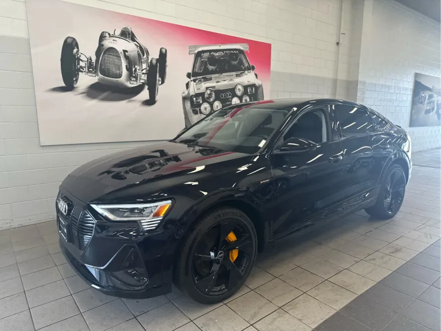 2022 Audi e-tron Sportback S line Prestige photo 1