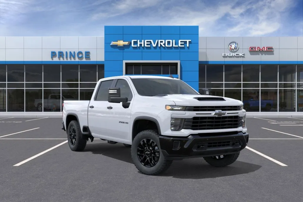 2026 Chevrolet Silverado 2500HD Custom photo 1