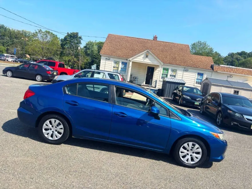 2012 Honda Civic LX photo 1