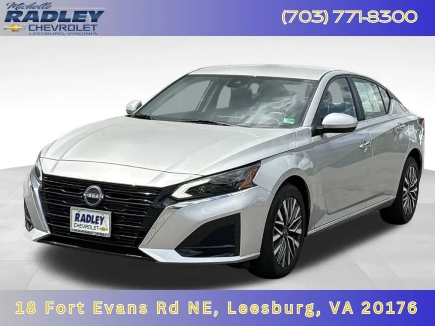 2024 Nissan Altima 2.5 SV photo 1