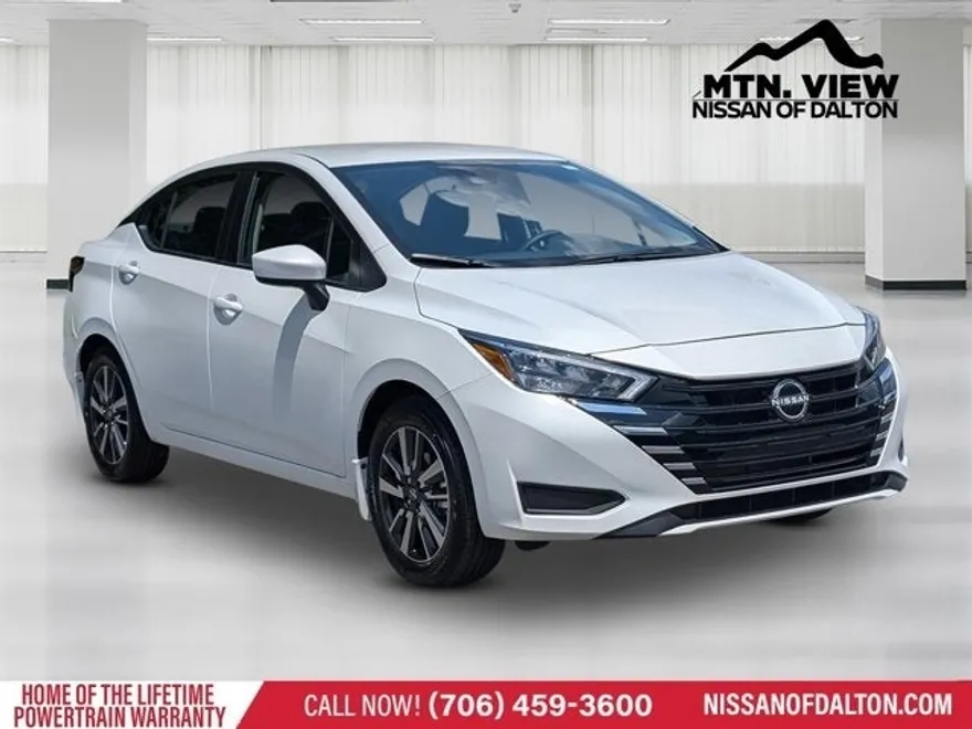 2025 Nissan Versa SV photo 1